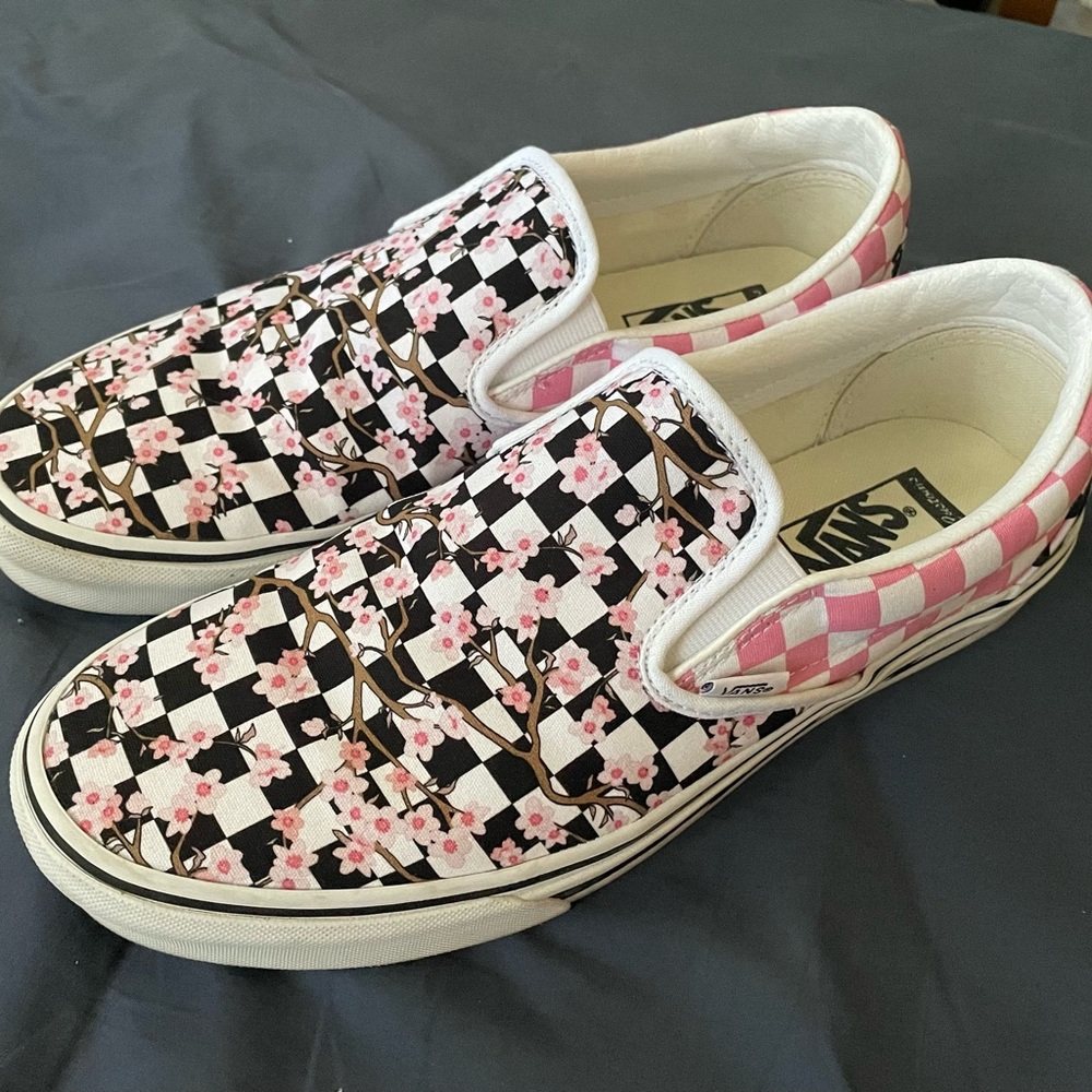 Checkered Vans 10.5 (Custom- Pink/Black)